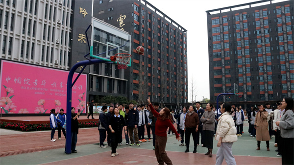 巾帼绽芳华，悦享新征程 &mdash;&mdash;夹江县云吟职业中学校&bull;夹江一中高中部举行2026年&ldquo;三八&rdquo;节女教职工关爱活动